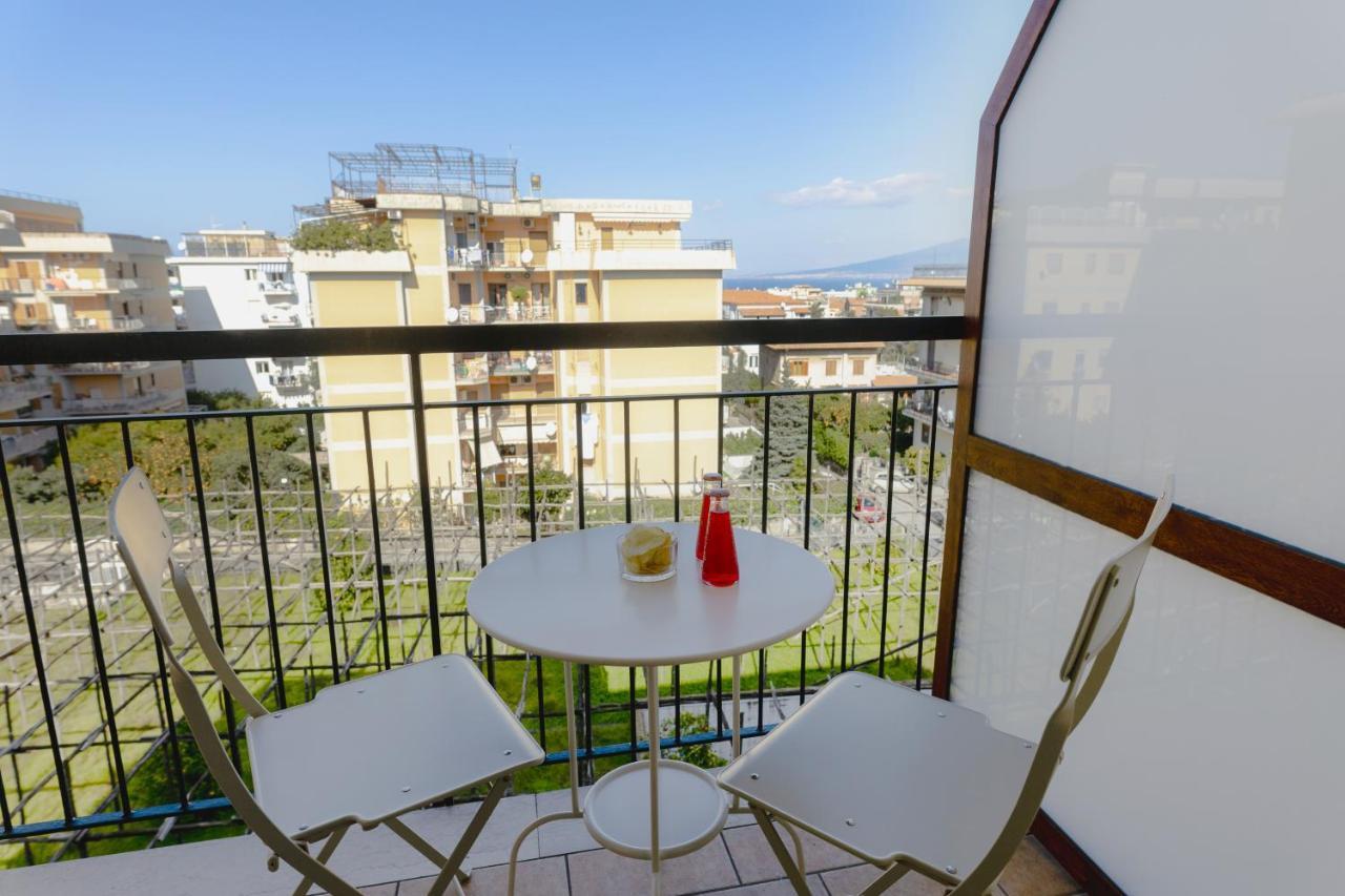 Bed and Breakfast Le Tre CCC à Sorrente Extérieur photo