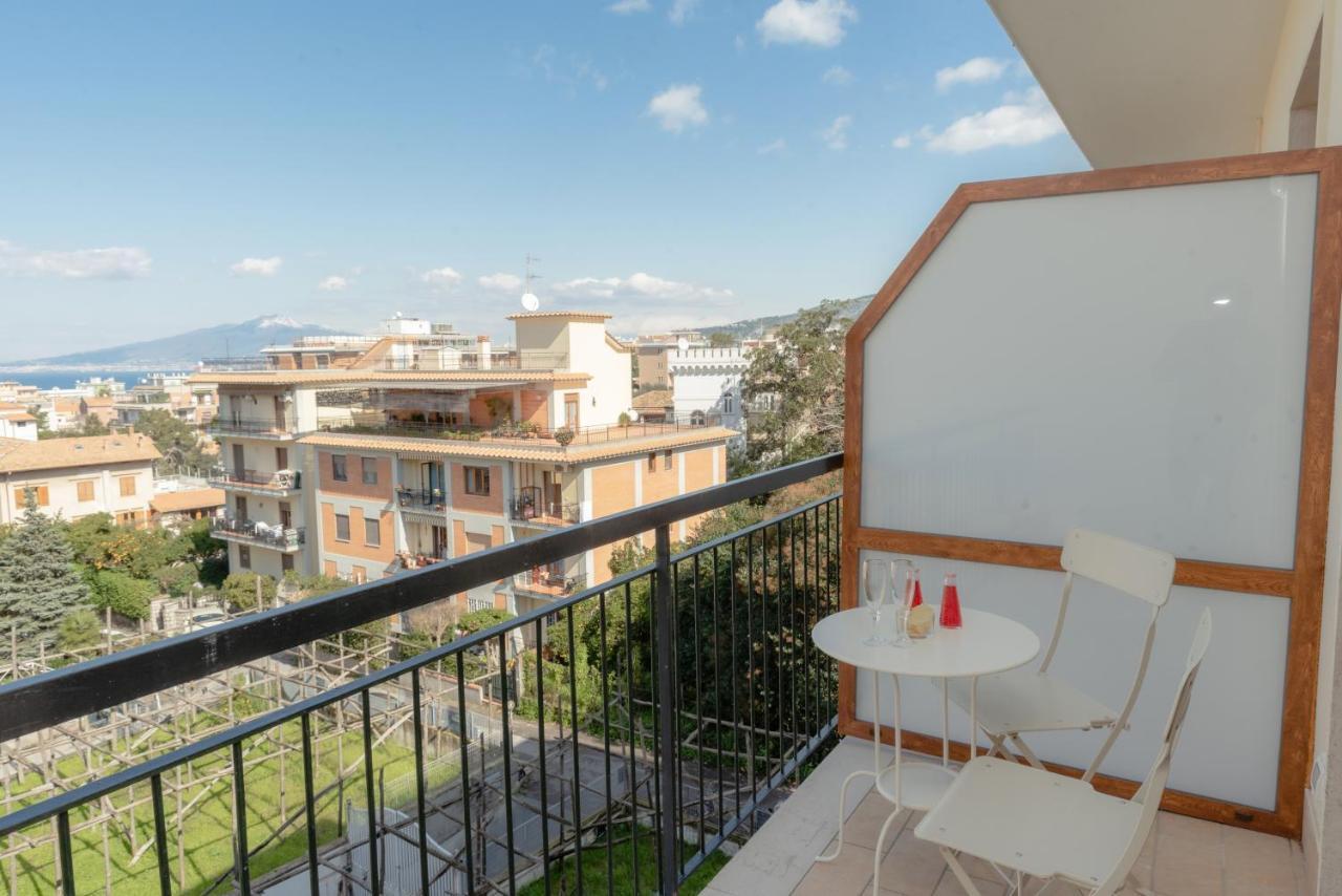 Bed and Breakfast Le Tre CCC à Sorrente Extérieur photo
